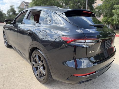 Used 2021 Maserati Levante S AWD/4WD image 5
