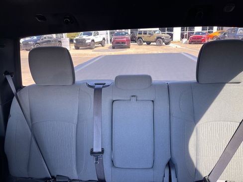 Used 2021 RAM 3500 Big Horn w/ Level 1 Equipment Group image 11