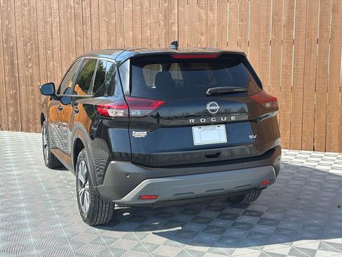Used 2023 Nissan Rogue SV image 13
