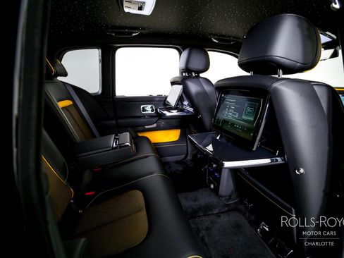 Certified 2024 Rolls-Royce Cullinan Black Badge w/ Dark Exterior Package image 30