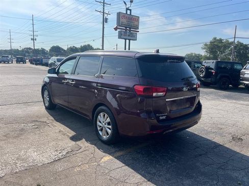 Used 2016 Kia Sedona LX w/ LX Convenience Package FWD image 7