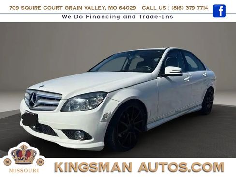 Used 2010 Mercedes-Benz C 300 4MATIC Sedan image 3