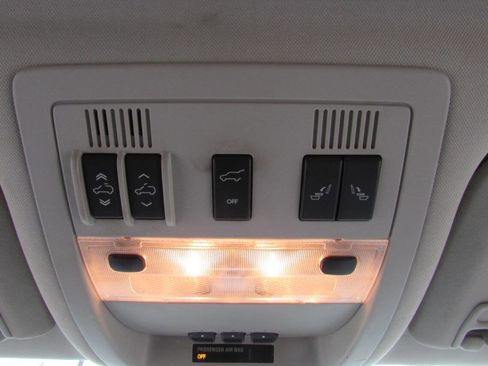 Used 2009 Cadillac Escalade 2WD image 30