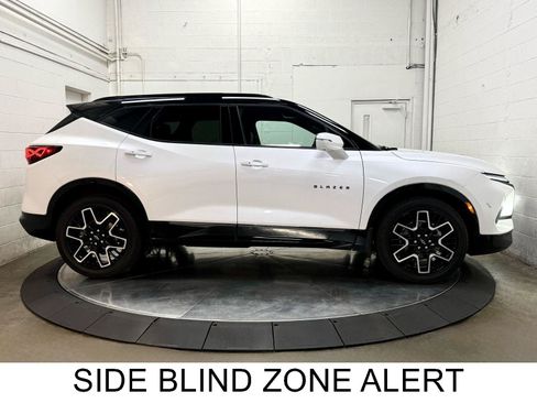 Used 2023 Chevrolet Blazer RS w/ Driver Confidence II Package AWD/4WD image 9