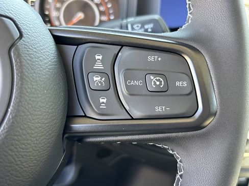 New 2026 Jeep Gladiator Sport AWD/4WD image 15