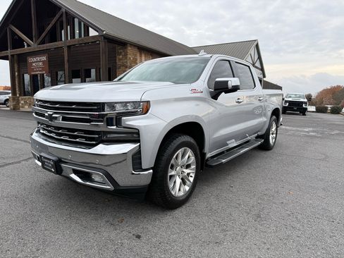 Used 2019 Chevrolet Silverado 1500 LTZ image 2