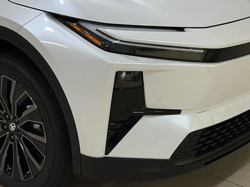 New 2026 Toyota C-HR AWD/4WD image 2