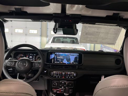 New 2026 Jeep Gladiator Mojave image 22