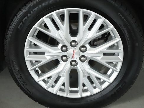 Used 2024 GMC Acadia Elevation w/ LPO, Floor Liner Package AWD/4WD image 38