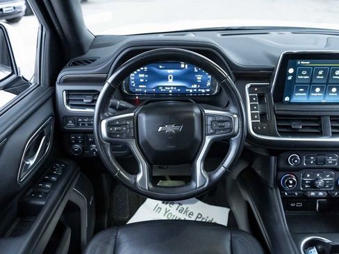 Used 2022 Chevrolet Suburban Z71 image 15