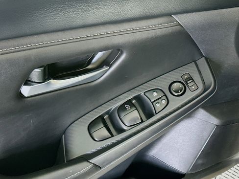 Used 2024 Nissan Sentra SV image 15