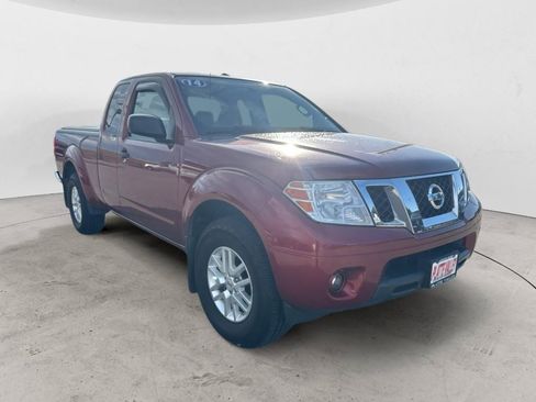 Used 2014 Nissan Frontier SV w/ SV Value Truck Package AWD/4WD image 3