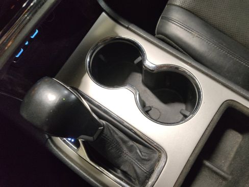 Used 2019 Jeep Grand Cherokee Laredo w/ Laredo X Package image 26