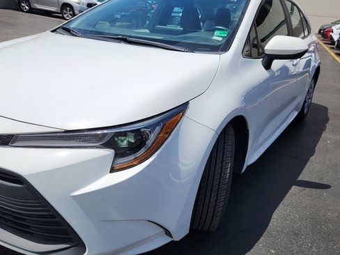 Certified 2023 Toyota Corolla LE FWD image 9