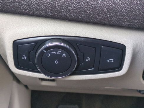 Used 2018 Lincoln MKC Reserve w/ Lincoln MKC Climate Package image 32