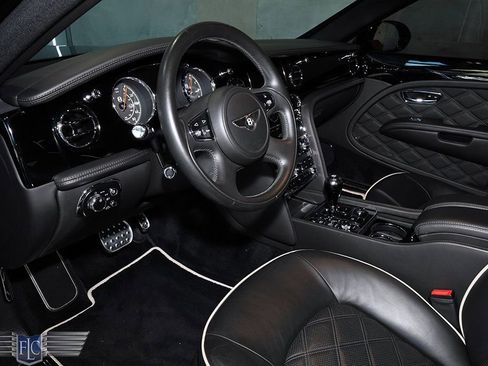 Used 2013 Bentley Mulsanne RWD image 30