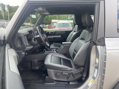 Used 2024 Ford Bronco Black Diamond w/ Sasquatch Package AWD/4WD image 13