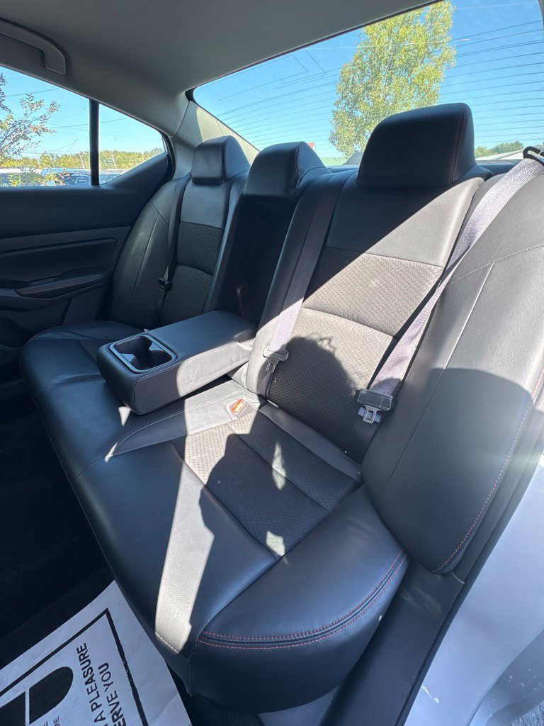 Used 2024 Nissan Altima 2.5 SR FWD image 24