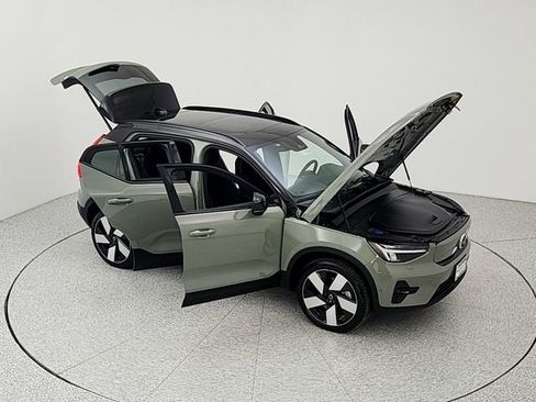 Certified 2023 Volvo XC40 Recharge Ultimate w/ Protection Package Premier AWD/4WD image 40