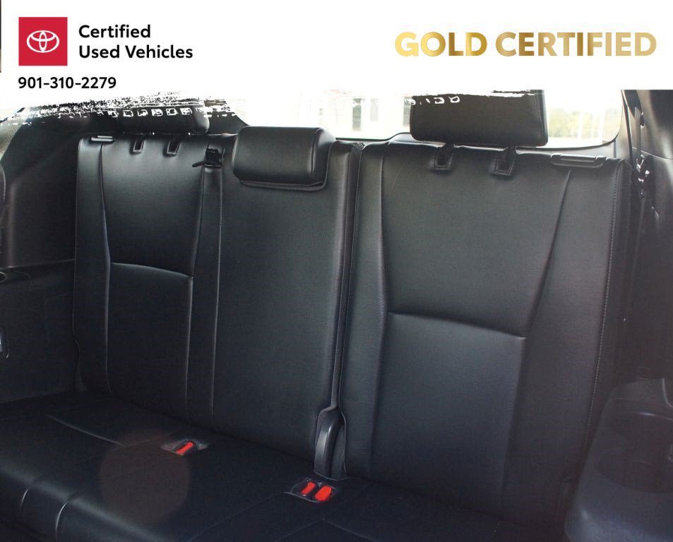 Used 2023 Toyota Highlander XSE FWD image 16
