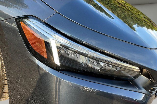 Certified 2023 Honda Civic EX image 34