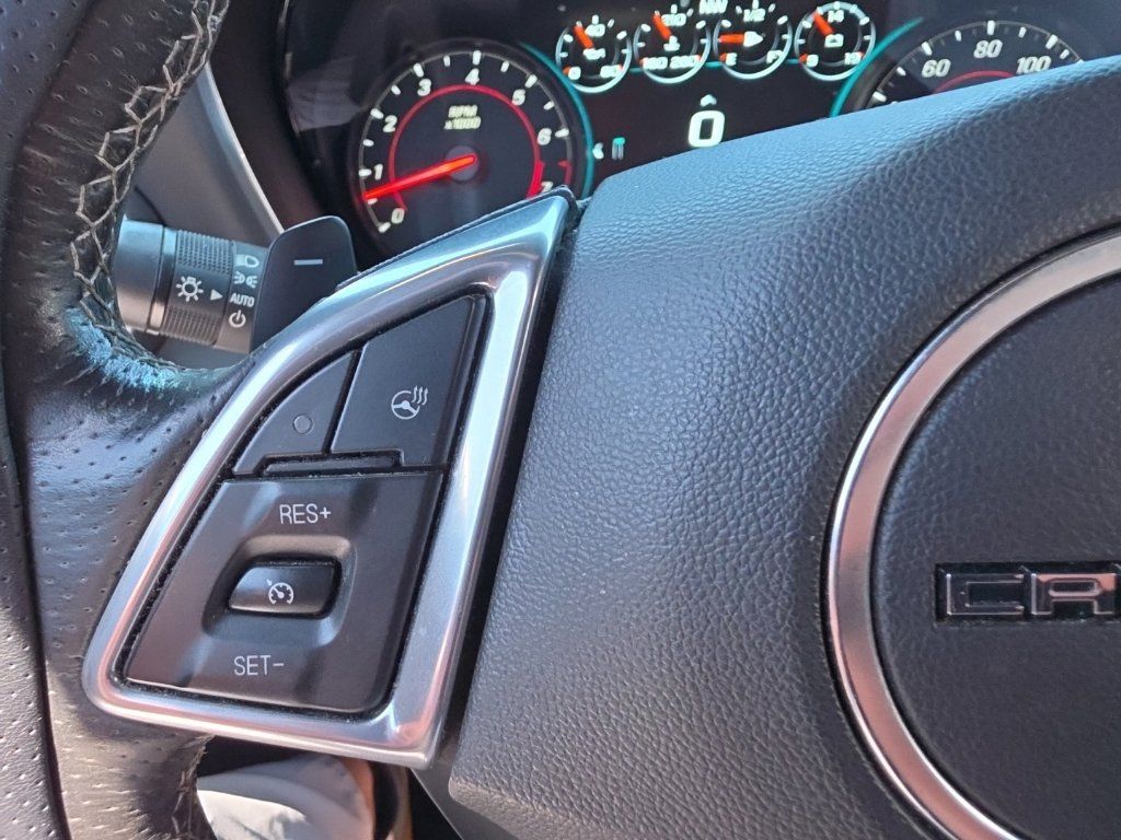 Used 2016 Chevrolet Camaro SS RWD image 18