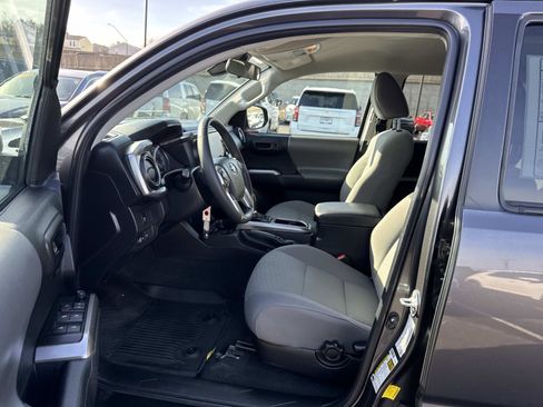 Used 2023 Toyota Tacoma SR5 w/ SR5 Appearance Package image 20