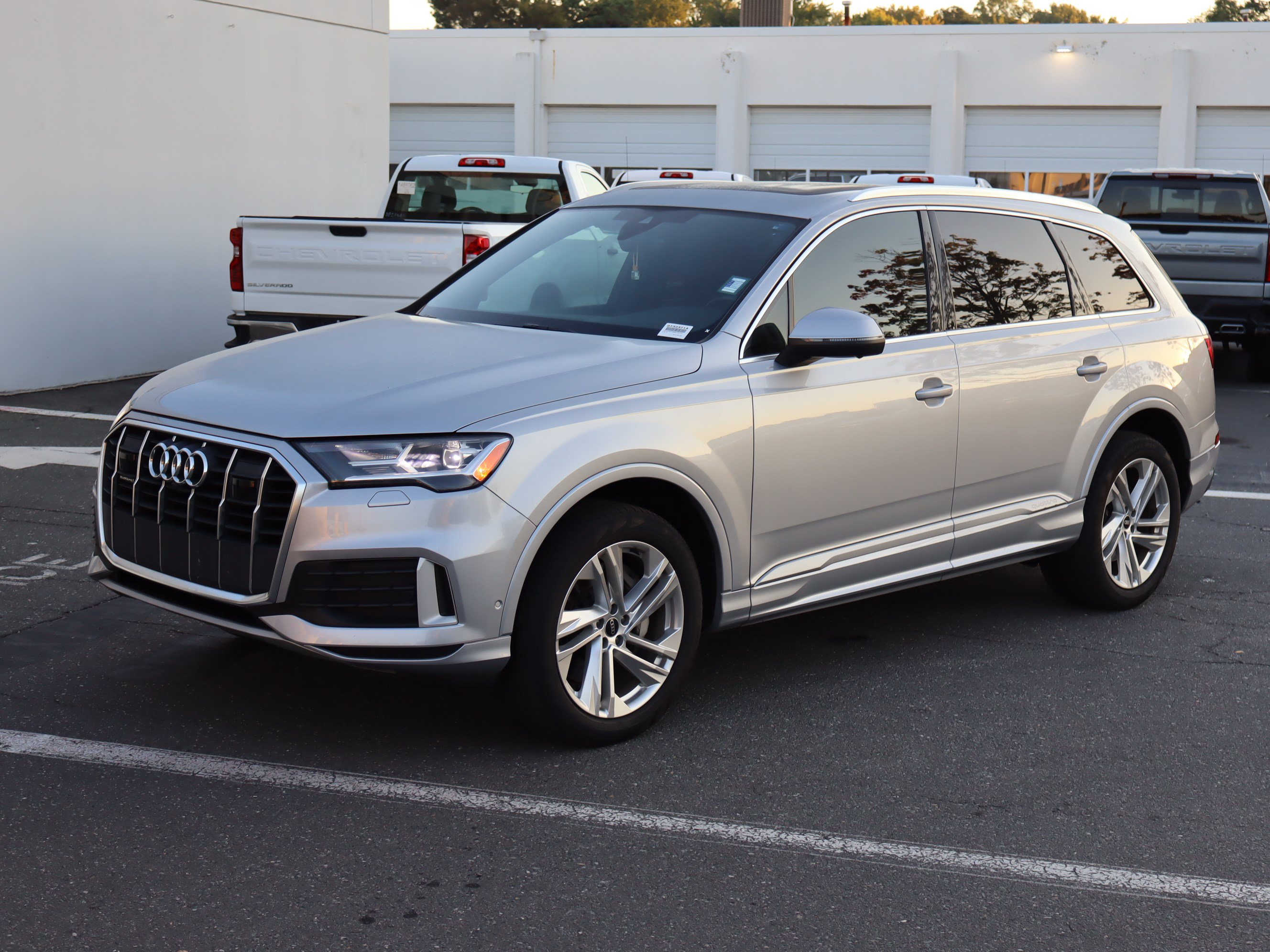 Used 2021 Audi Q7 2.0T Premium Plus w/ Executive Package AWD/4WD image 16