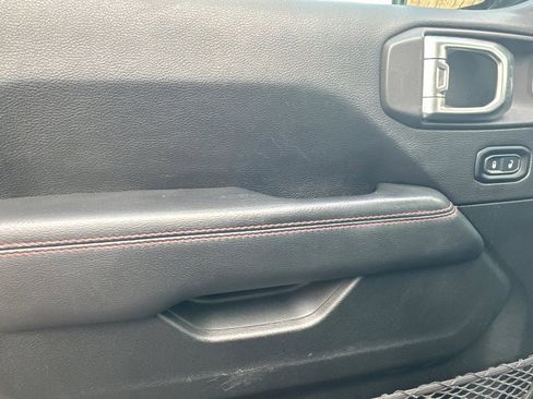 Used 2020 Jeep Gladiator Rubicon image 11