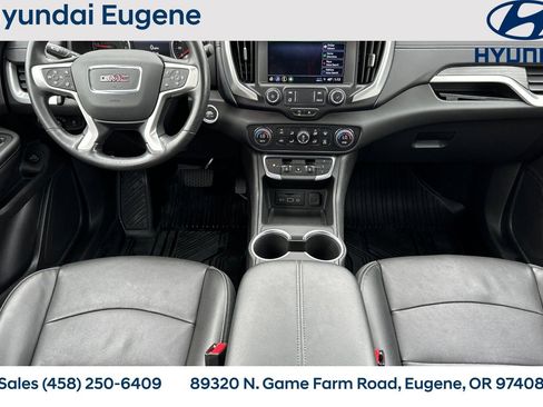 Used 2022 GMC Terrain SLT image 20