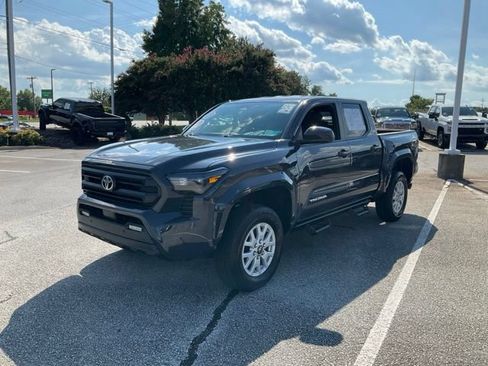 Used 2024 Toyota Tacoma SR5 AWD/4WD image 1