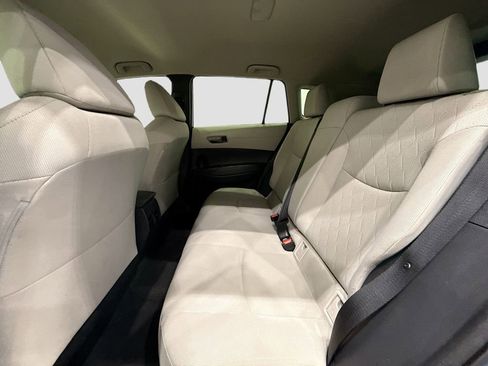 Used 2022 Toyota Corolla Cross L image 11