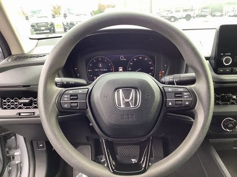Used 2023 Honda Accord LX image 11