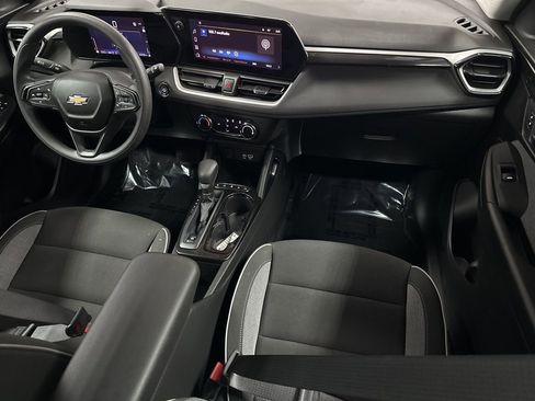 Used 2024 Chevrolet TrailBlazer LS image 12