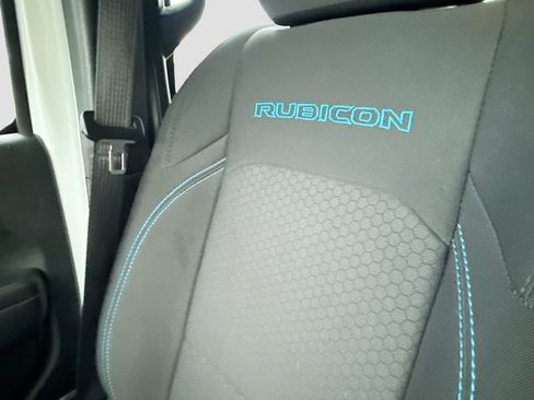 Used 2022 Jeep Wrangler Unlimited Rubicon 4xe AWD/4WD image 23