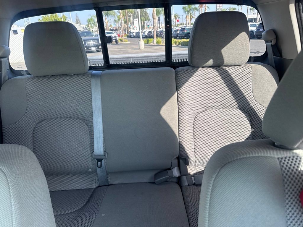 Used 2018 Nissan Frontier SV RWD image 24