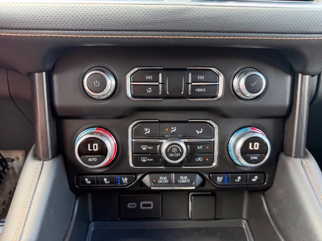 Used 2024 GMC Yukon AT4 w/ Technology Package AWD/4WD image 24