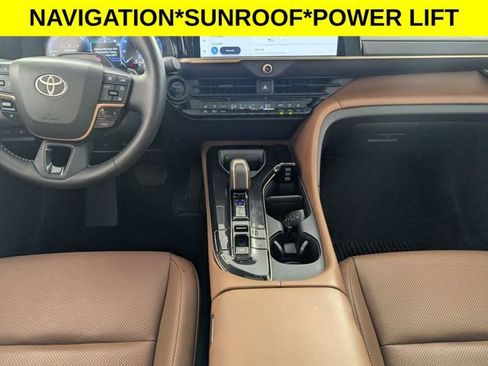 Used 2025 Toyota Crown Signia w/ Advanced Technology Package image 26