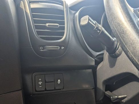 Used 2017 Kia Soul FWD image 31