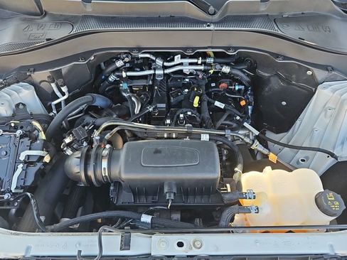 Used 2022 Ford Explorer XLT w/ Equipment Group 202A image 35