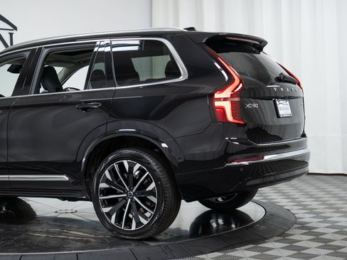 New 2026 Volvo XC90 T8 Plus w/ Protection Package Premier AWD/4WD image 30