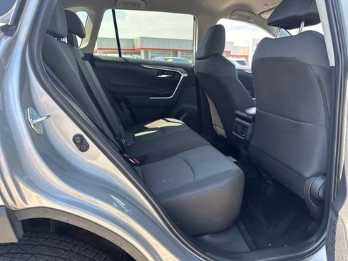 Used 2025 Toyota RAV4 XLE AWD/4WD image 11