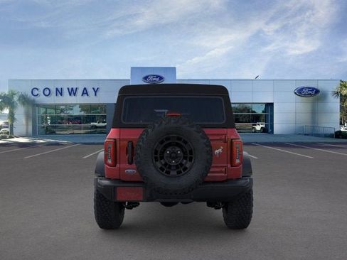 New 2026 Ford Bronco Badlands w/ Sasquatch Package AWD/4WD image 5