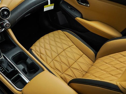 New 2025 Nissan Sentra SV w/ SV Premium Package image 25