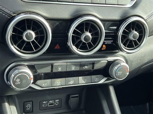 Used 2024 Nissan Sentra SV image 18