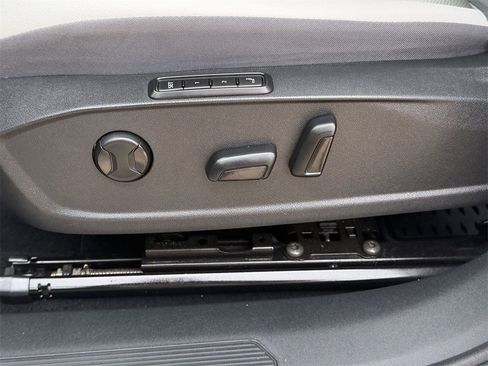 Used 2021 Volkswagen ID.4 Pro S w/ Gradient Package image 26