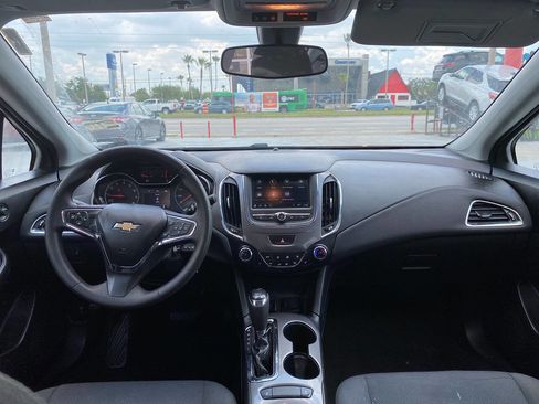 Used 2019 Chevrolet Cruze LT w/ LT Fleet Convenience Package image 5