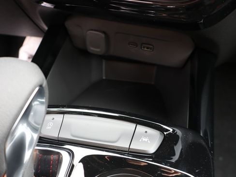 New 2026 Chevrolet Trax RS w/ Driver Confidence Package image 19