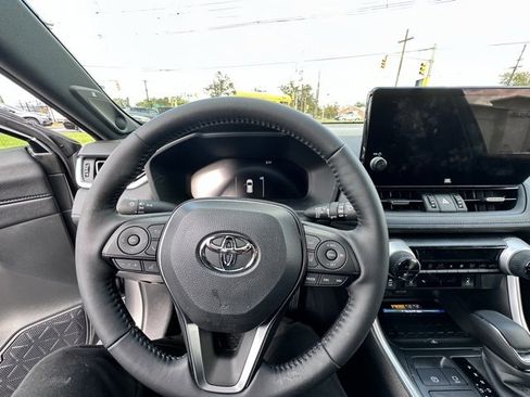 Used 2025 Toyota RAV4 XSE image 5