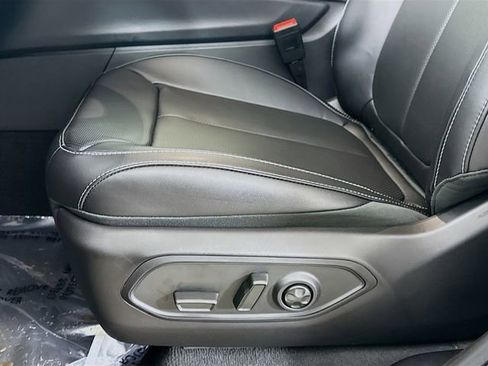 New 2025 Jeep Grand Cherokee L Limited w/ Luxury Tech Group II image 19